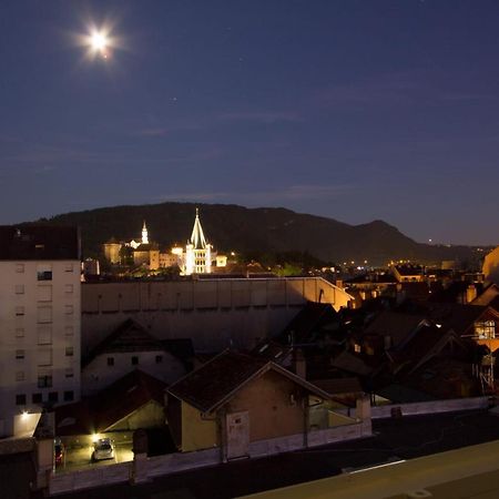 Large 5 Rooms With Garage In The City Center Annecy Luaran gambar